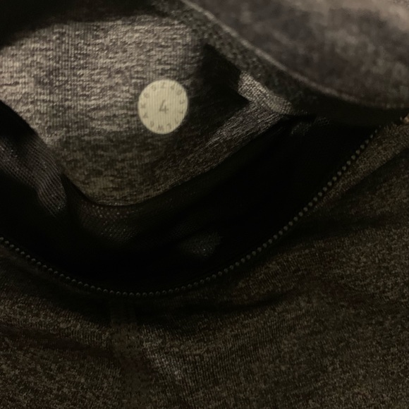 Lululemon Speed Up Cropped Leggings. - Picture 3 of 3